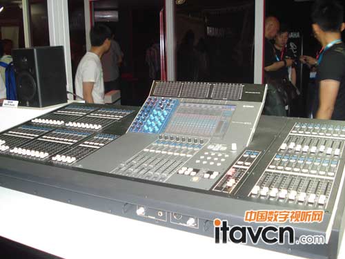 palm 2011R(sh){(dio)_(ti)M7CL-48ES