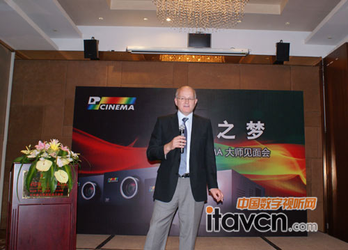 Brian CritchleyvF(xin)