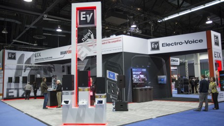 NAMM2014:E&V展出ETX便攜有源音箱